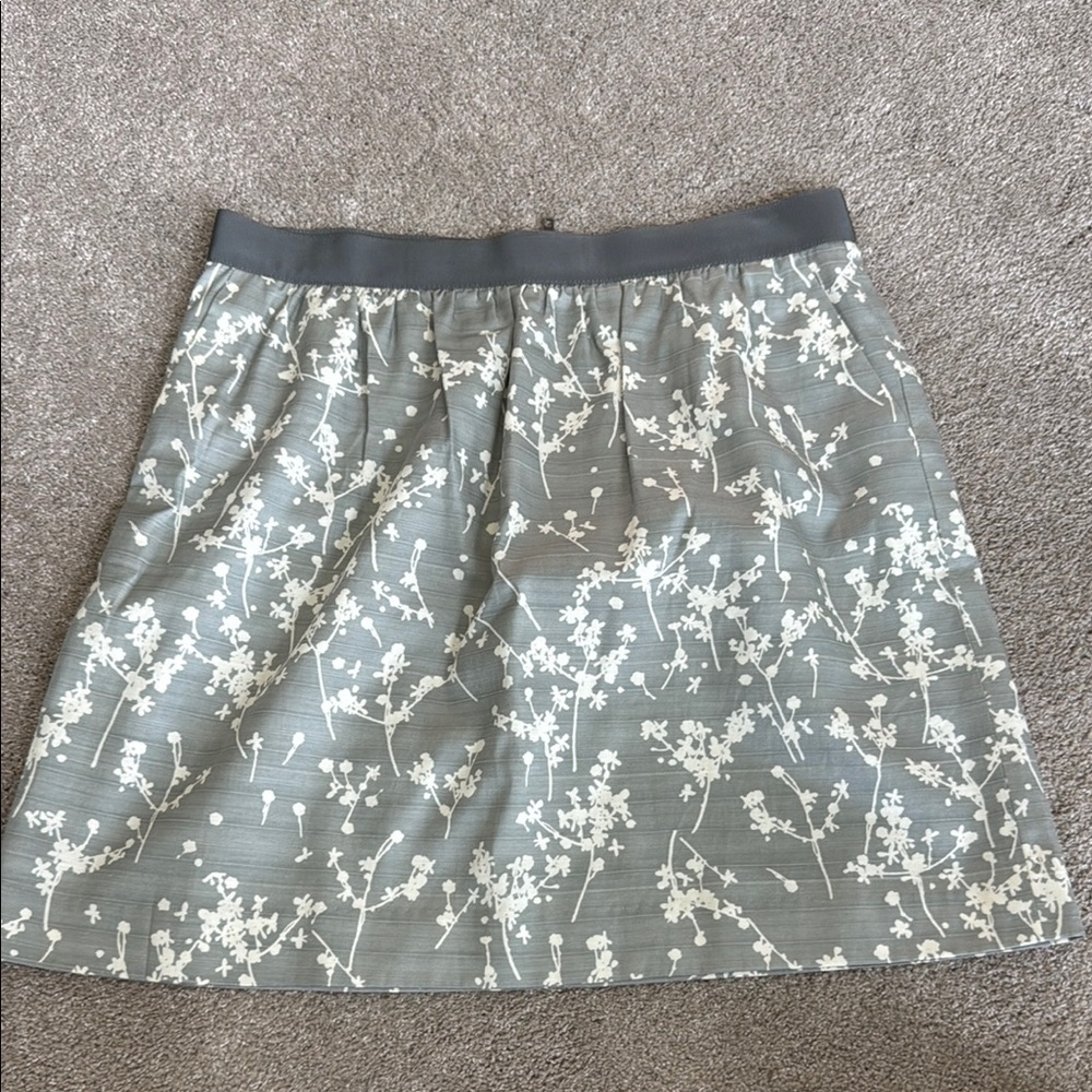 LOFT White and Gray Mini A-Line Skirt